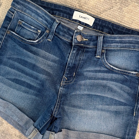 Level 99
Size: 27 - Picture 3 of 3